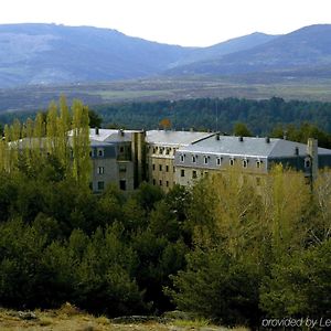 Parador De Gredos Hotel Navarredonda de Gredos Exterior photo