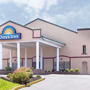 Days Inn By Wyndham Lexington Exterior photo