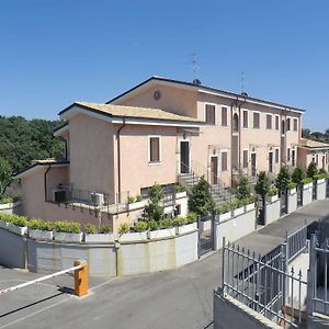 Il Casaletto Dei Ludi Aparthotel Aranova Exterior photo