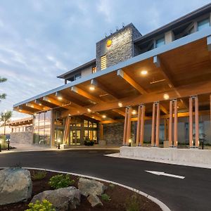 Comfort Inn & Suites Campbell River Exterior photo