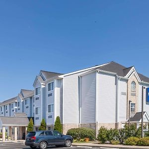 Microtel Inn & Suites By Wyndham Nashville Exterior photo