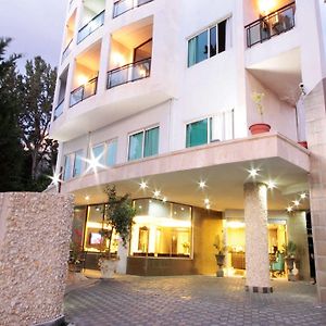 Bayinn Hotel Jounieh Exterior photo