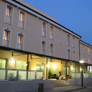 Hotel Fontanelle Fratta Terme Exterior photo