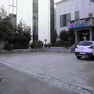 Shinsung Hotel Gwangju Metropolitan City Exterior photo