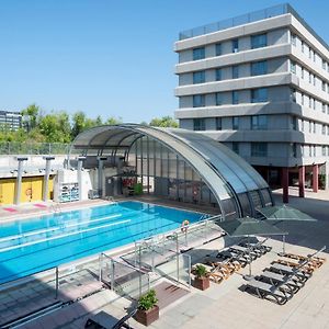 Madrid Airport Suites, Affiliated By Melia Exterior photo