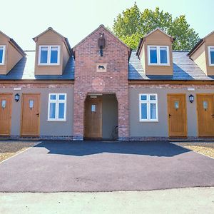 The Barn Courtyard Bed and Breakfast Shepshed Exterior photo