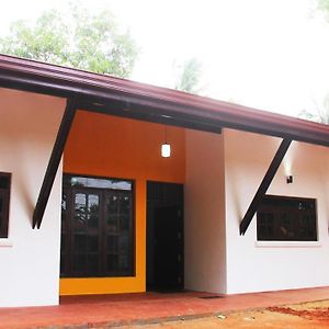 Grand Villa Anuradhapura Exterior photo