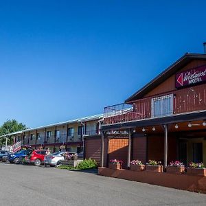 Westwood Motel 100 Mile House Exterior photo