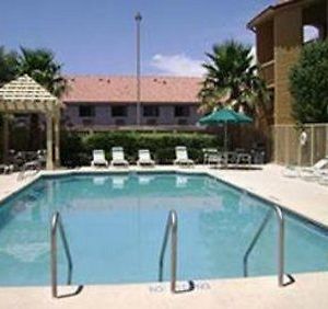 La Quinta West El Paso Hotel Exterior photo