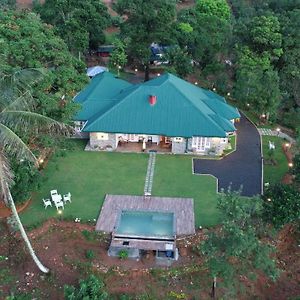 Rockbourne Bungalow Hotel Kandy Exterior photo