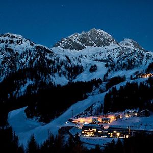 Apartment Bergkristall Sonnenalpe Nassfeld Exterior photo