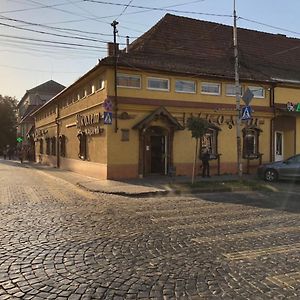 Hotel Daniel Moekatsjeve Exterior photo