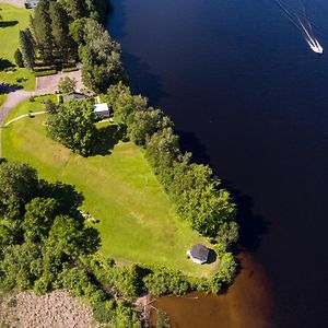 Auberge La Maison Bellemare Bed and Breakfast Saint-Jean-des Piles Exterior photo