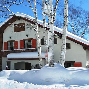 Madarao Elm Pension Hotel Iiyama Exterior photo