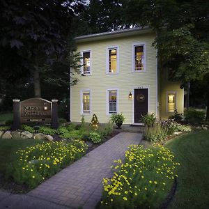 Kara'S Kottages Bed and Breakfast Kalamazoo Exterior photo