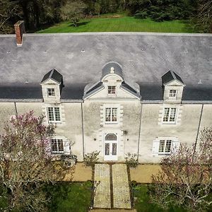 Chateau De La Grand'Cour Bed and Breakfast Grandchamp-des-Fontaines Exterior photo