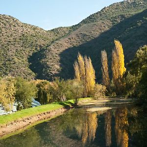 Old Mill Lodge, Seasonal Working Ostrich Farm & Restaurant, Oudtshoorn Exterior photo