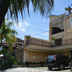 Kabana Hotel Mataram Exterior photo