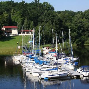 Yacht Club Barrandov Hotel Kožlí u Orlíka Exterior photo