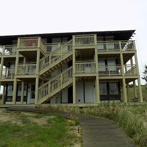 Sand & Beach Within Reach Hotel North Truro Exterior photo