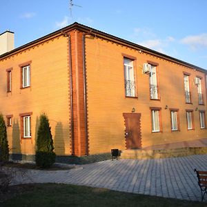 Fermerska Hata Hotel Doebno Exterior photo