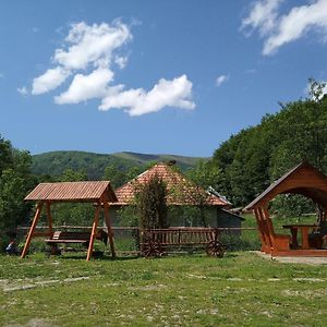 Верховинський Котедж Villa Bukovets Exterior photo