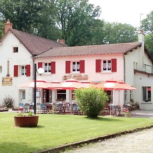 le rond gardien Hotel Isle-et-Bardais Exterior photo