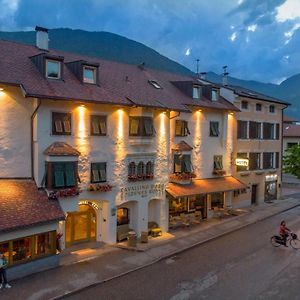 Hotel Goldenes Roessl Brixen Exterior photo