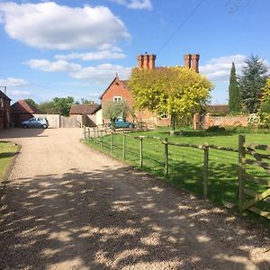 Gilberts End Farm Pension Great Malvern Exterior photo