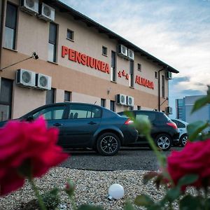 Pensiunea Almada Hotel Arad Exterior photo