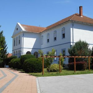 Fabianics Kastely Misefa Bed and Breakfast Exterior photo