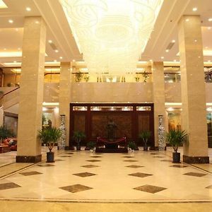 Mercure Shanghai Hongqiao Airport Qixin Hotel Exterior photo