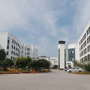 Beijing Post Hotel Exterior photo