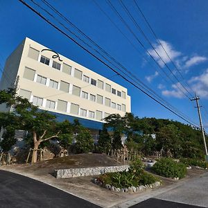 Marea Resort Motobu Exterior photo