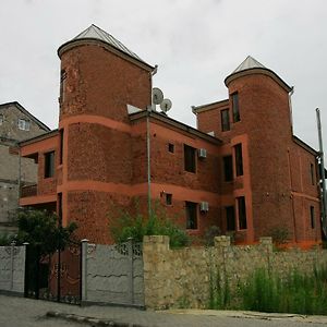 Two Towers Guest House Koetaisi Exterior photo