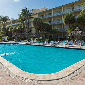 Thunderbird Beach Hotel Sunny Isles Beach Exterior photo