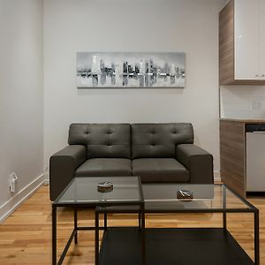 Chic 1Br In Little Italy By Sonder Appartement Montréal Exterior photo