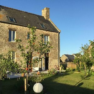 L'Ancien Presbytere D'Ardevon Bed and Breakfast Exterior photo