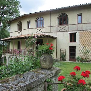 Moulin De La Grave Bed and Breakfast Jonzac Exterior photo