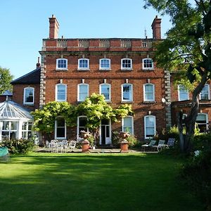 West Wing D'Isney Place. Hotel Lincoln Exterior photo