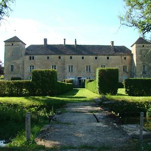 Chateau D'Ozenay Bed and Breakfast Exterior photo