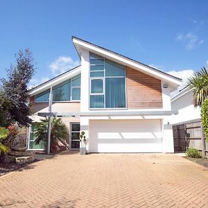 Deluxe Modern House Villa Poole Exterior photo