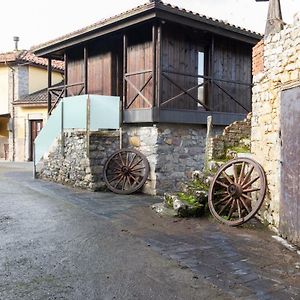 Casa Delfina Pension Pravia Exterior photo