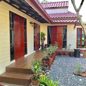 Grandma'S House Appartement Nakhon Nayok Exterior photo