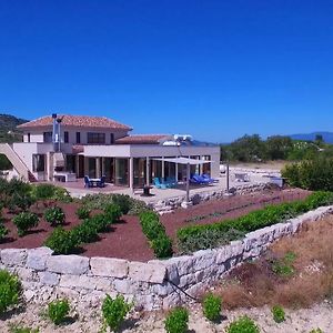 Ampelitis Villa Paphos Exterior photo