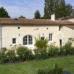 Le Clos De Tesson Villa Exterior photo