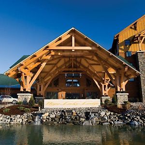 Hope Lake Lodge&Indoor Waterpark Cortland Exterior photo