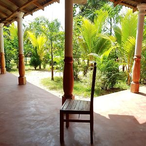 Hotel Alas Garden Trincomalee Exterior photo