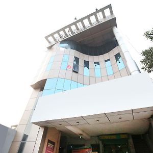 Oyo 10604 Hotel Arneja Jalandhar Exterior photo