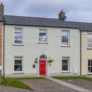 20 Village Square Glaslough Exterior photo